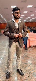 Akshay Gidwani 